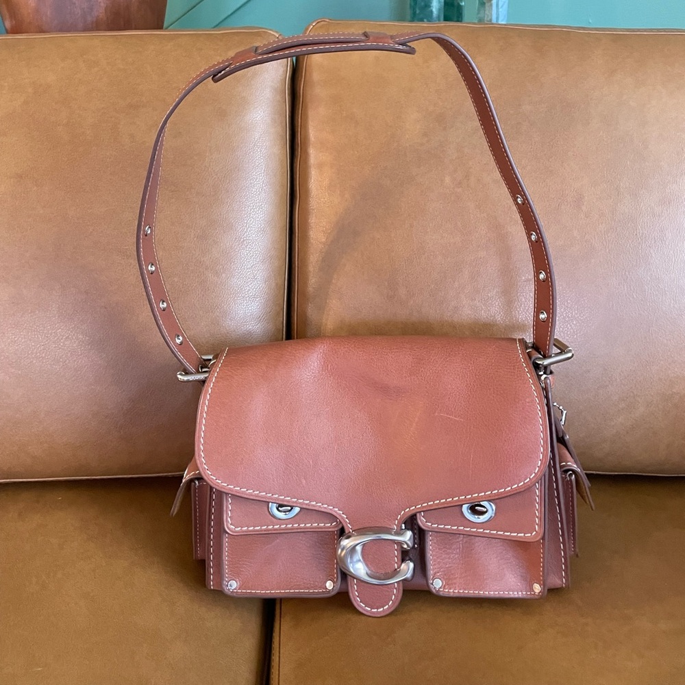 Elegant Brown Leather Shoulder Bag